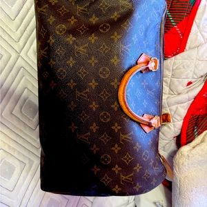 Authentic Louis Vuitton Speedy 40 great condition